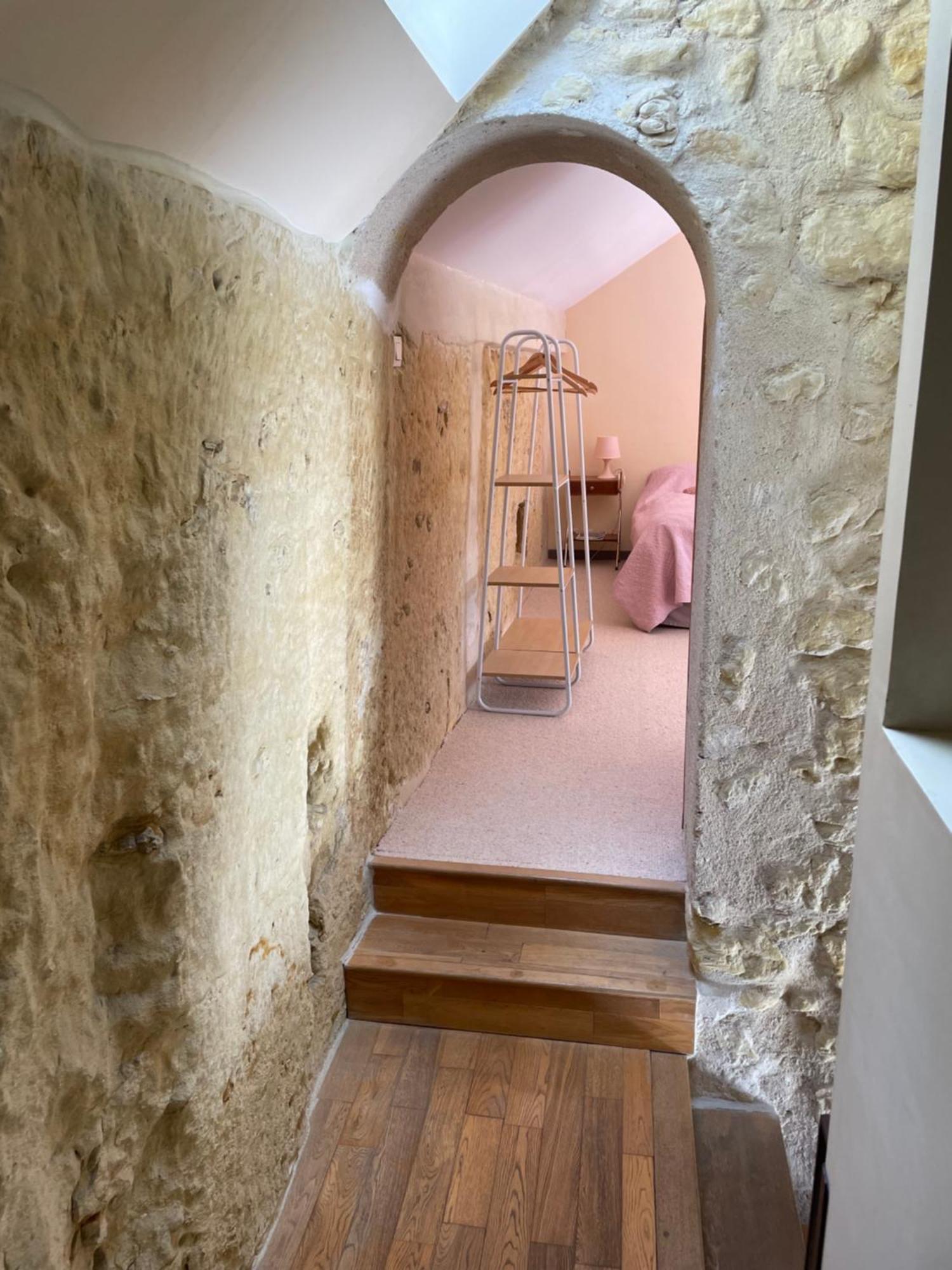 La maison des caves Châteauvieux Extérieur photo