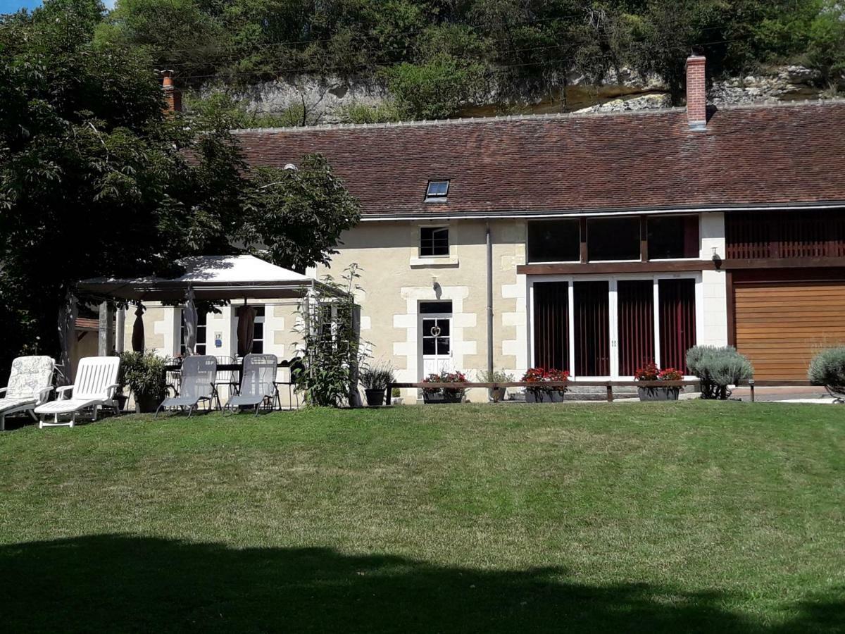 La maison des caves Châteauvieux Extérieur photo