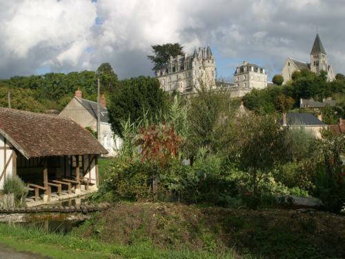 La maison des caves Châteauvieux Extérieur photo